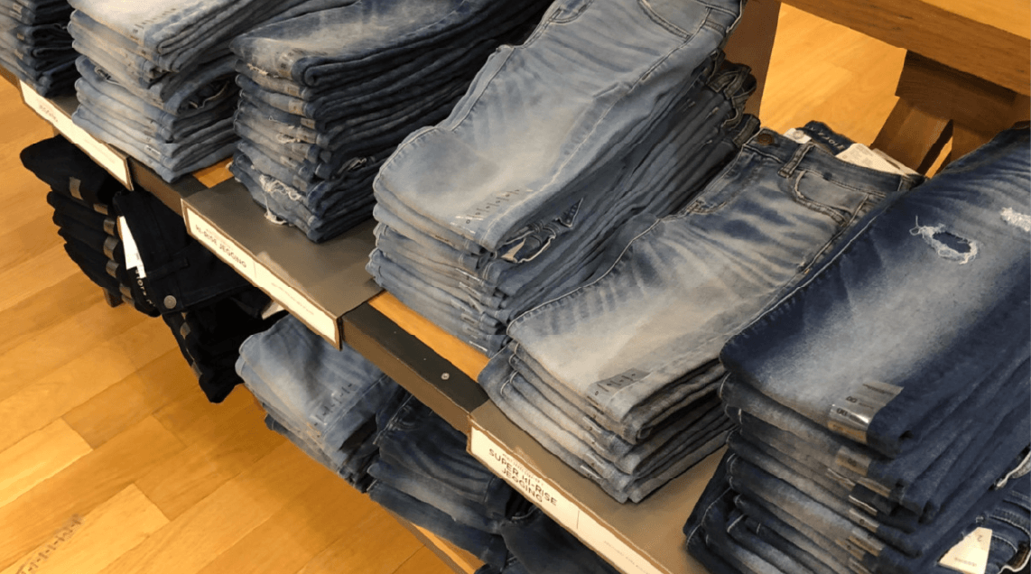 American Eagle Jeans styling tips & discount code